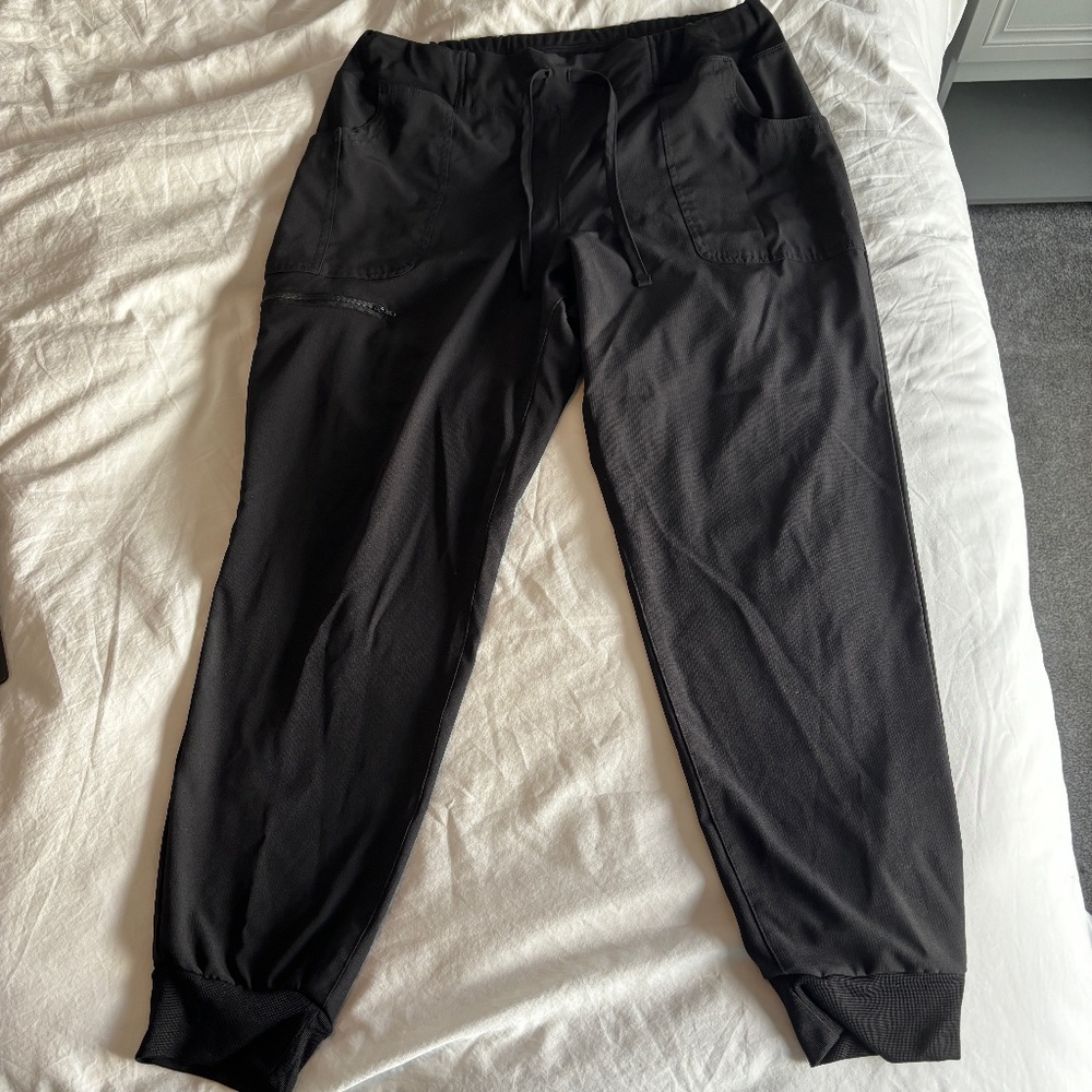 Black jogger women's scrubs size XL